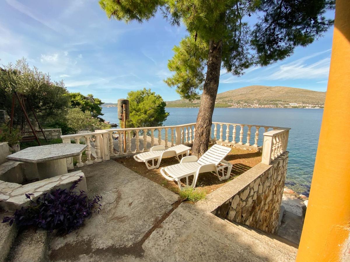 Seaview & Beachfront Apartments Jakov Donji Okrug (Ciovo) Exterior foto